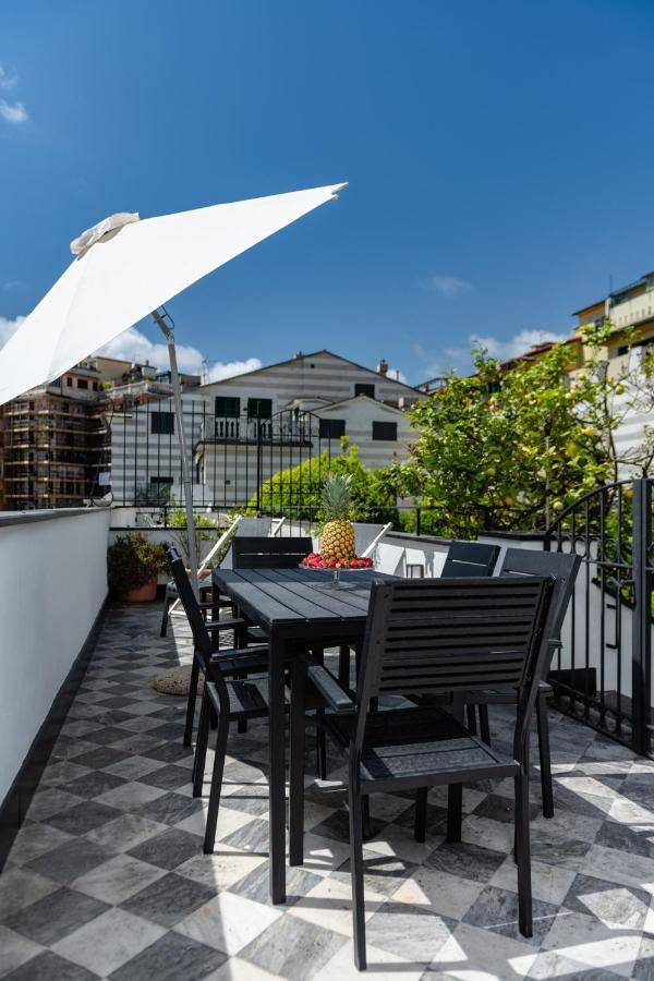 Casa Garibalda - Seafronf Apartment ラッパロ エクステリア 写真